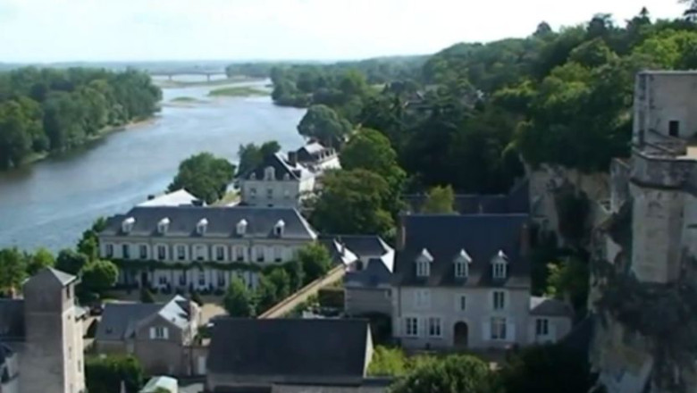 Franta. Castele inregistrate ca monumente nationale sunt scoase la vanzare Imagine