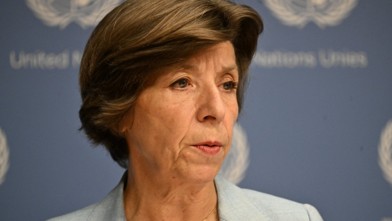 Franta isi mentine ambasadorul in Niger, desi junta militara l-a izolat in cladirea ambasadei Imagine