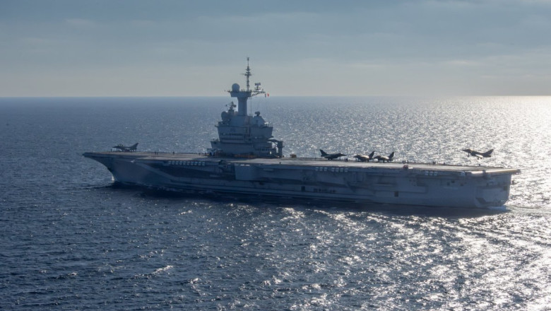 Franta trimite un portavion nuclear in Marea Mediterana, sub control operational NATO. „Este un mesaj adresat rusilor” Imagine