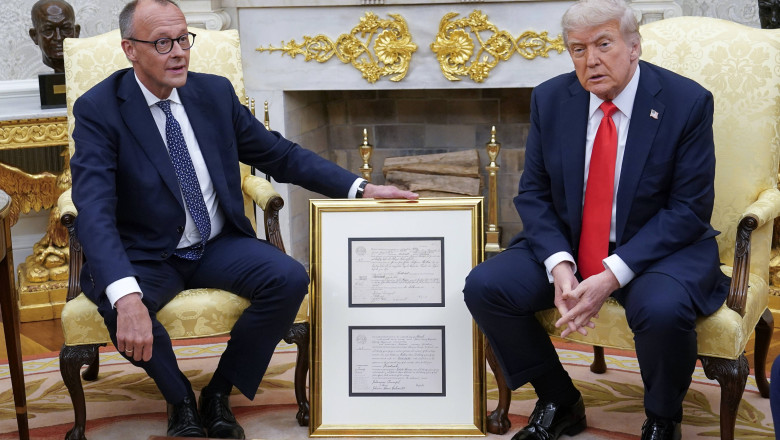 Friedrich Merz i-a facut cadou lui Trump certificatul de nastere al bunicului sau, Friedrich Trump. „Un nume german serios” Imagine