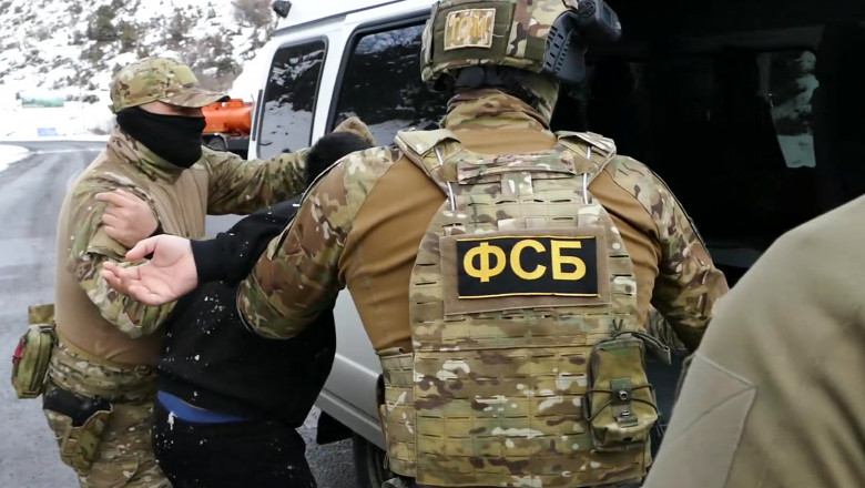 FSB-ul lui Putin a arestat un jurnalist The Wall Street Journal pe care il acuza de spionaj. Evan risca 20 de ani de inchisoare Imagine