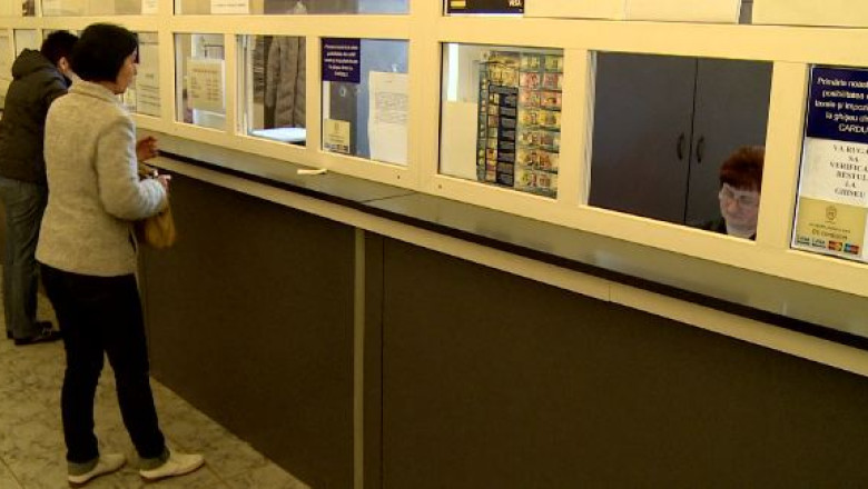 Functionarii, stresati de cetateni. Medicii le recomanda, dupa buget, excursii in Thailanda sau plimbari in parc Imagine