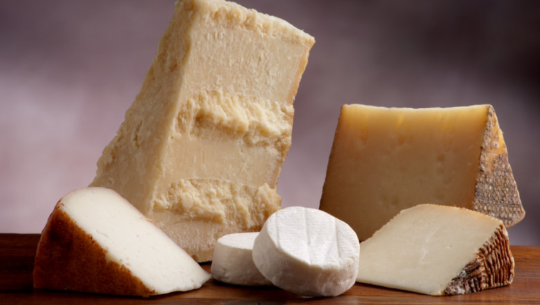 Furtul celor 22 de tone de cheddar nu este un jaf singular. De ce sunt interesati hotii de branzeturile de lux Imagine