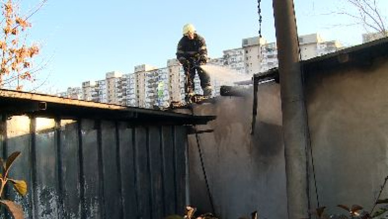 Garaj facut scrum in cartierul Manastur din Cluj-Napoca Imagine