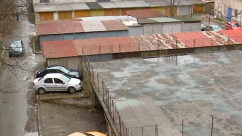 Garaje cu zilele numarate. Proprietarii spun ca nu vor renunta la constructii fara lupta... in instanta Imagine