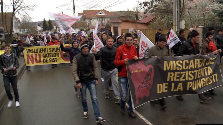 Gazele de sist scot din nou oamenii in strada. Sute de oameni au protestat la Vaslui si Pungesti Imagine