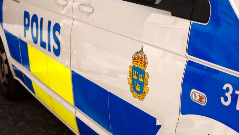 Geanta cu explozibili, gasita in centrul capitalei Stockholm. Politia a dezamorsat incarcatura exploziva Imagine