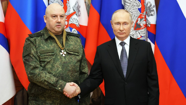 Generalul „Armaghedon” ar fi retinut si interogat de FSB. Kremlinul refuza sa comenteze disparitia lui Surovikin Imagine