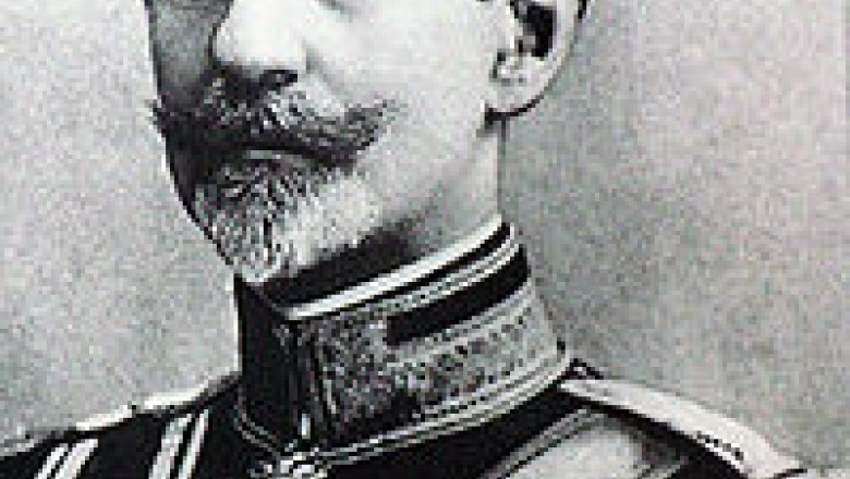 Generalul Averescu, „salvatorul” tarii. A fost implicat in represiunea contra taranilor in 1907 Imagine