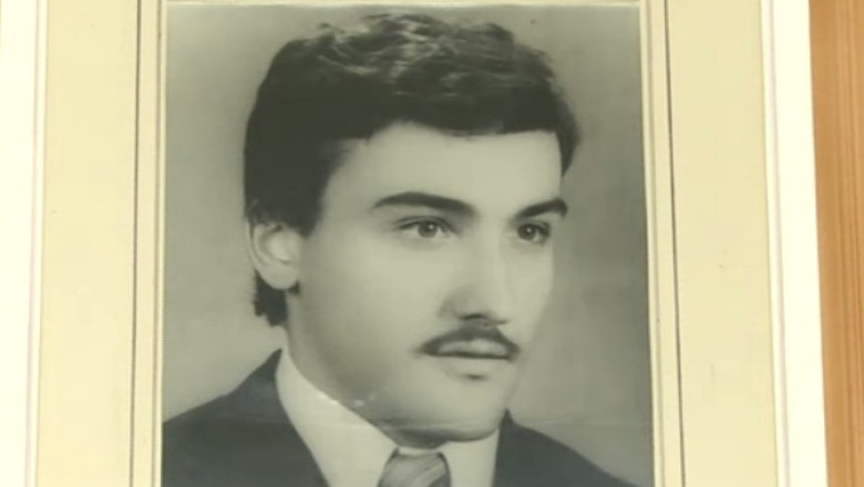 GENERATIA REVOLUTIEI. Povestea lui Mugur Calinescu, adolescentul care a platit cu viata credinta lui in libertate Imagine