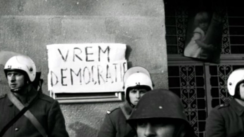 GENERAtIA REVOLUtIEI. Protestul, exercitiul democratiei Imagine