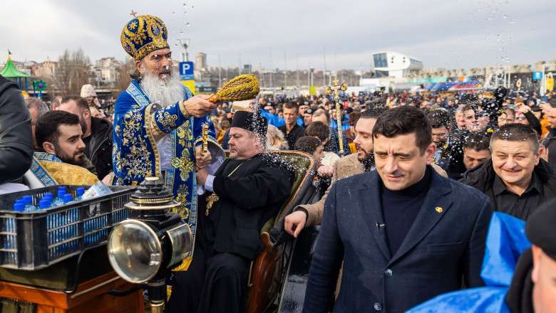 George Simion a participat la slujba de boboteaza a lui Teodosie, la Constanta Imagine