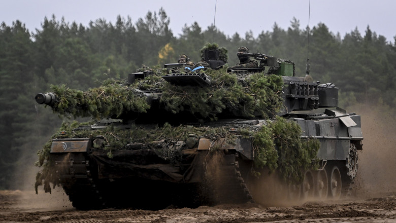 Germania a primit cererea Poloniei de a trimite tancuri Leopard Ucrainei Imagine