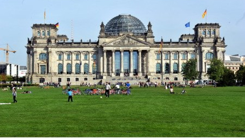 GERMANIA ALEGE. Berlinul, locomotiva Europei pe timp de criza Imagine