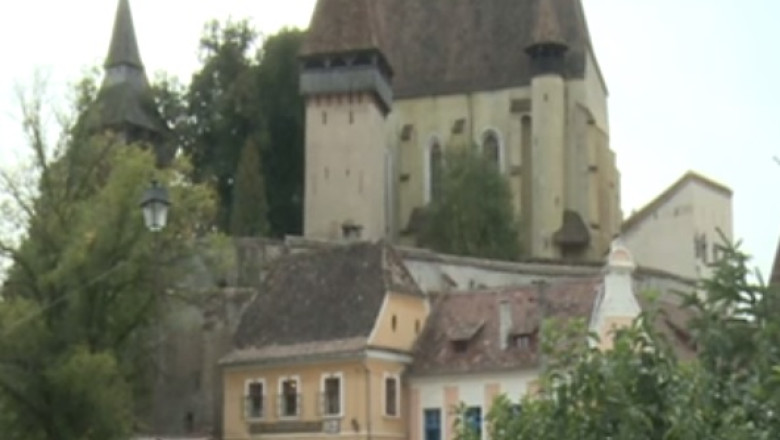 GERMANIA ALEGE. Peste 27.000 de etnici germani erau stabiliti in Romania in 2011 Imagine