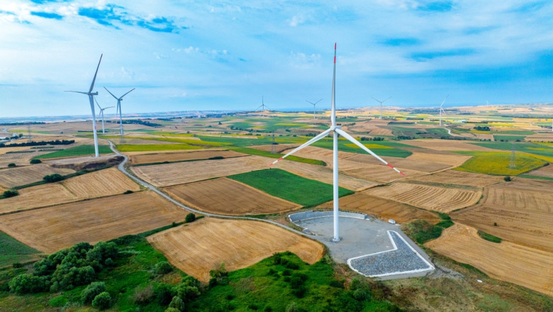 Germanii isi apara parcurile eoliene cu instalatii radar, de teama sabotajelor Imagine