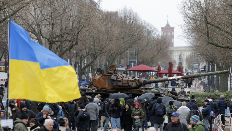 Germanii se pregatesc de ciocniri armate in Berlin: spitalele din capitala au primit un plan de razboi la care s-a lucrat doi ani Imagine