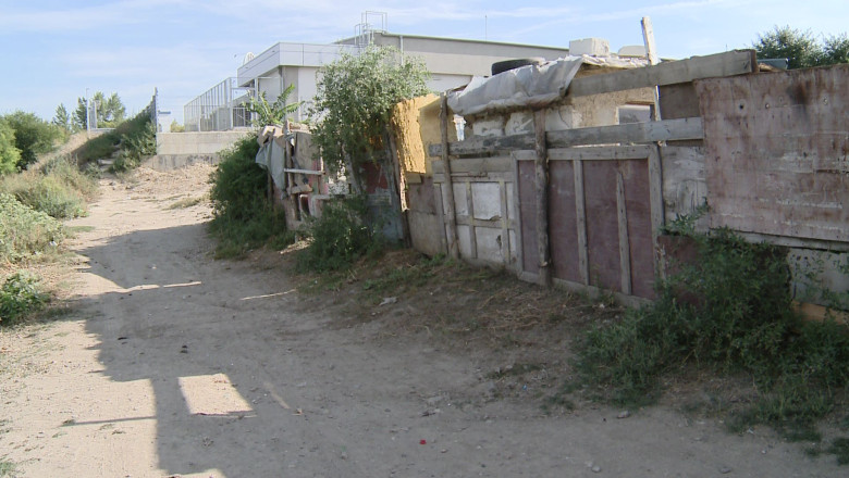 Ghetou ilegal la marginea Galatiului Imagine