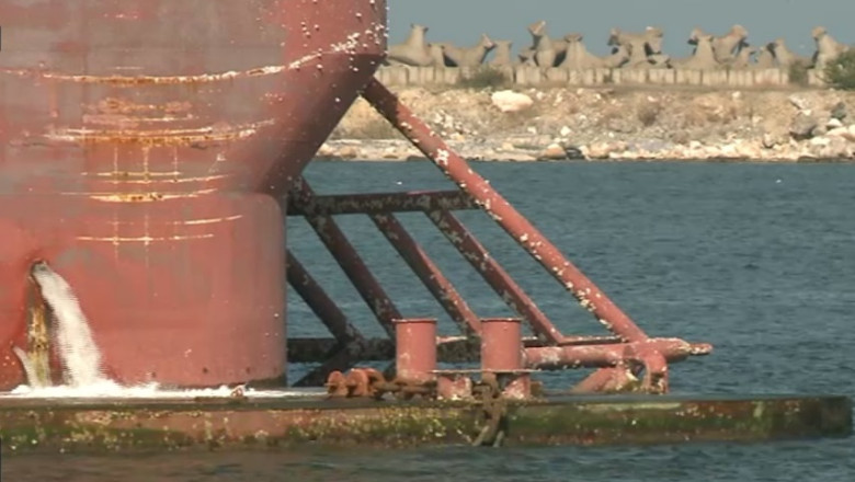 Gigantul din Marea Neagra. Cea mai mare platforma de foraj marin a ajuns in Portul Constanta  Imagine