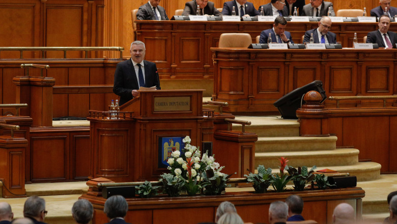 Gigel Stirbu ii cere demisia lui Florin Barbu, dupa ce ministrul l-a citat pe Ceausescu Imagine