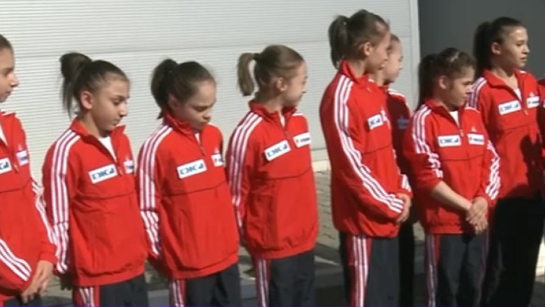 Gimnastele s-au intors acasa. Fetele isi propun sa munceasca si mai mult Imagine