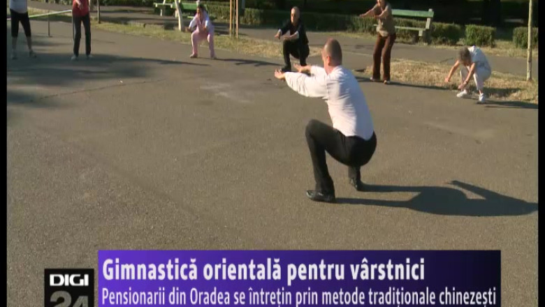 Gimnastica orientala pentru varstnici. Pensionarii din Oradea se intretin prin metode traditionale chinezesti Imagine