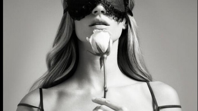 Gisele Bundchen este noua imagine a parfumului Chanel no. 5 Imagine