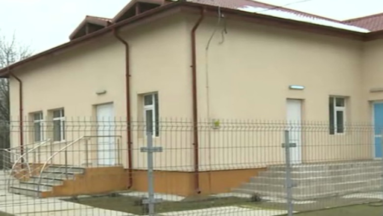 Gradinita inaugurata cu fast anul trecut, cu lacatul pe usa Imagine