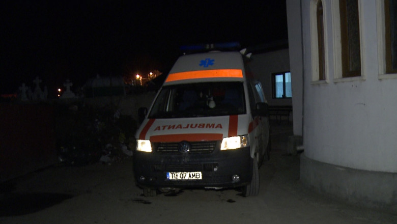 Gravida moarta in ambulanta  Imagine