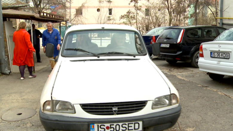 Gravide transportate cu masina de aprovizionare. Maternitate face cheta pentru o ambulanta noua  Imagine