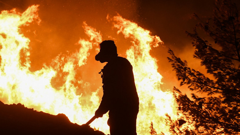 Grecia anunta ca va folosi drone si va instala senzori de temperatura in paduri, pentru a monitoriza in timp real incendiile Imagine