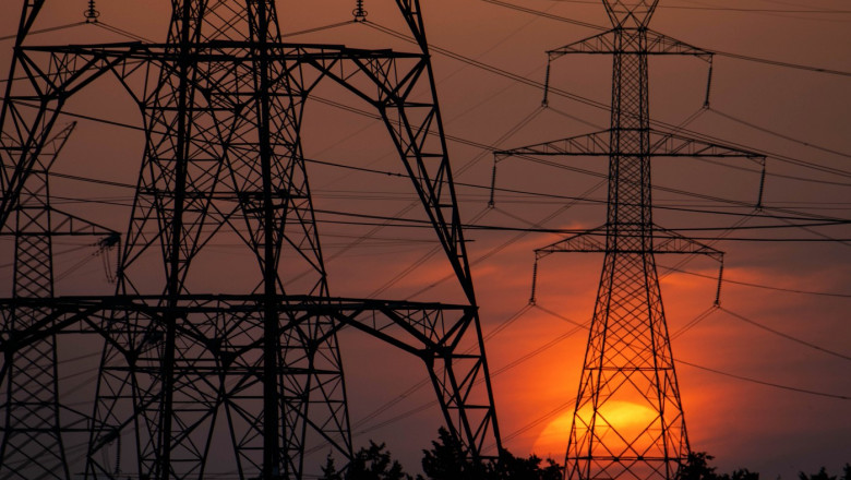 Grecia cere UE sa vina de urgenta cu un raspuns la explozia preturilor la electricitate. Mitsotakis da vina si pe razboiul din Ucraina Imagine