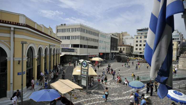 Grecia primeste o noua transa de ajutor, bugetarii eleni intra in greva Imagine