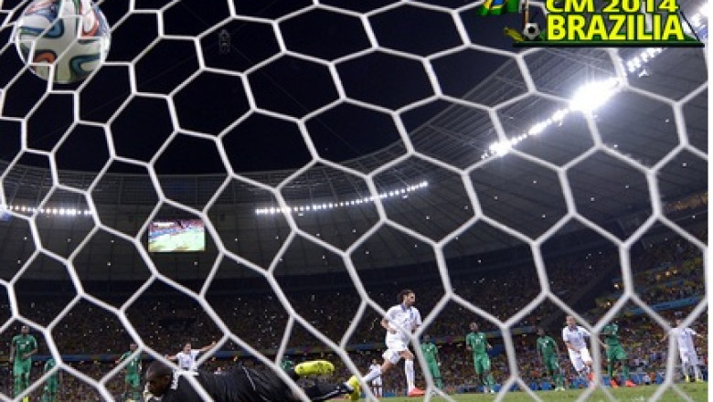 Grecia s-a calificat in optimi printr-un penalty inscris in ultimul minut Imagine