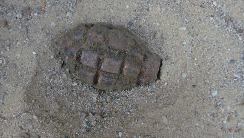 Grenade descoperite in podul unei case din Oradea Imagine