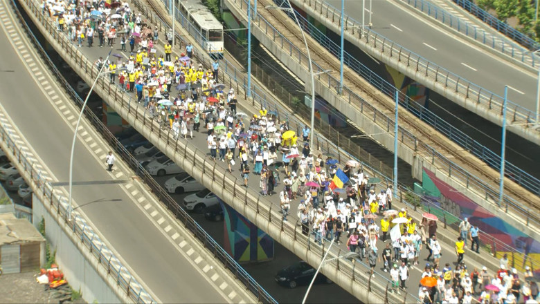 Greva japoneza in Educatie. Profesorii ameninta cu proteste de amploare fata de masurile de austeritate pregatite de Guvern Imagine