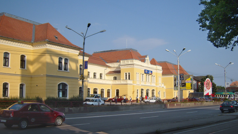 Greva la CFR. Timp de doua ore, trei trenuri au fost blocate in gara din Oradea Imagine