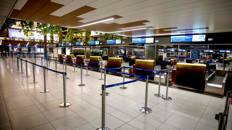 Greva pe aeroporturile din Italia. Aproape 1.000 de zboruri au fost anulate, zeci de mii de pasageri au ramas blocati Imagine