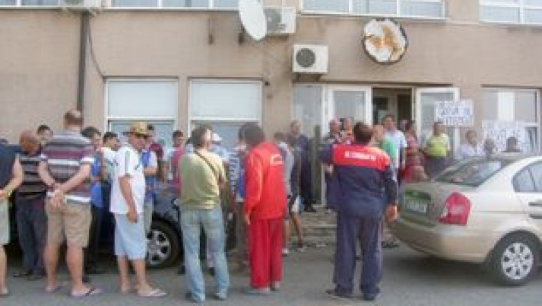 Grevistii din Port s-au razgandit. Nu mai protesteaza Imagine