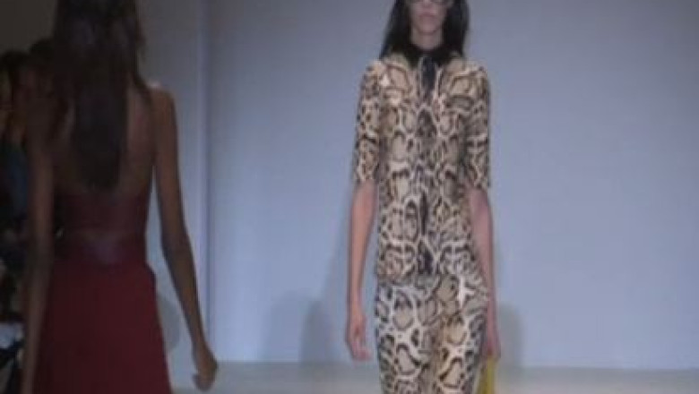 Gucci a deschis Saptamana Modei la Milano cu haine din piele de piton Imagine