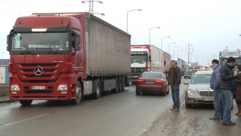 Guvernul a aprobat reducerea in medie cu 50% a unor amenzi aplicate transportatorilor rutieri Imagine
