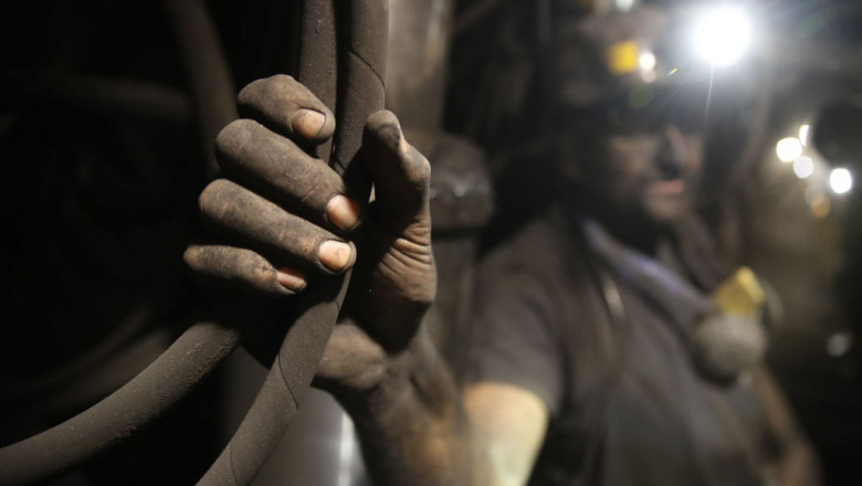 Guvernul a aprobat un ajutor de 3,9 miliarde lei pentru inchiderea etapizata a minelor din Valea Jiului. Anuntul facut de Burduja Imagine