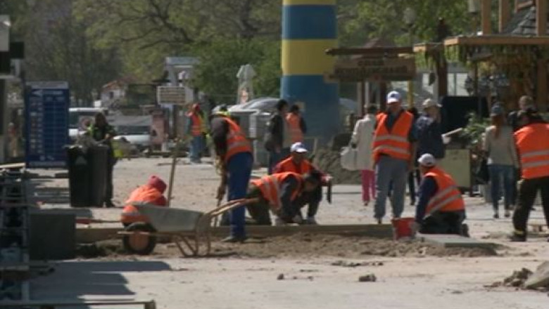 Guvernul a ridicat restrictia privind santierele de pe litoral in sezonul estival Imagine