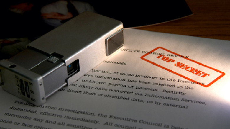 Guvernul canadian recunoaste ca supravegheaza comunicatiile externe si traficul pe internet Imagine