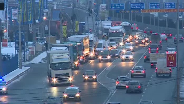 Guvernul face un pas inapoi Imagine