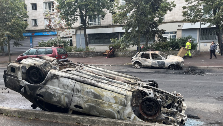 Guvernul Frantei mobilizeaza 40.000 de politisti in asteptarea unor noi proteste violente la noapte Imagine