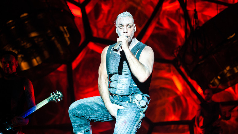 Guvernul german cere masuri de protectie pentru fanele trupei Rammstein, dupa ce Till Lindemann a fost acuzat de agresiuni sexuale Imagine