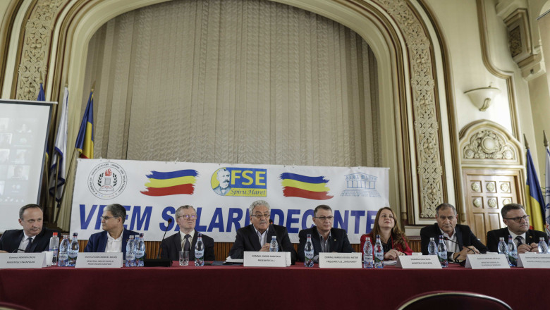 Guvernul le ofera profesorilor prime in lunile iunie si octombrie pentru a opri greva. „Nu poate fi vorba de o crestere salariala” Imagine