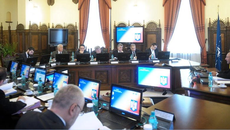 Guvernul: Neformularea unei pozitii a CSAT va bloca privatizarea CFR Marfa. Presedintia: CSAT nu are astfel de atributii Imagine