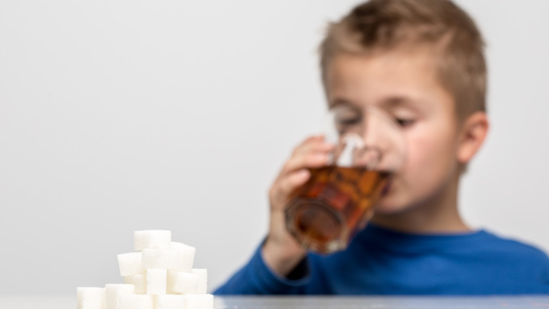 Guvernul Spaniei vrea sa interzica sucurile in cantinele scolare. „Copiii au dreptul la o alimentatie sanatoasa” Imagine